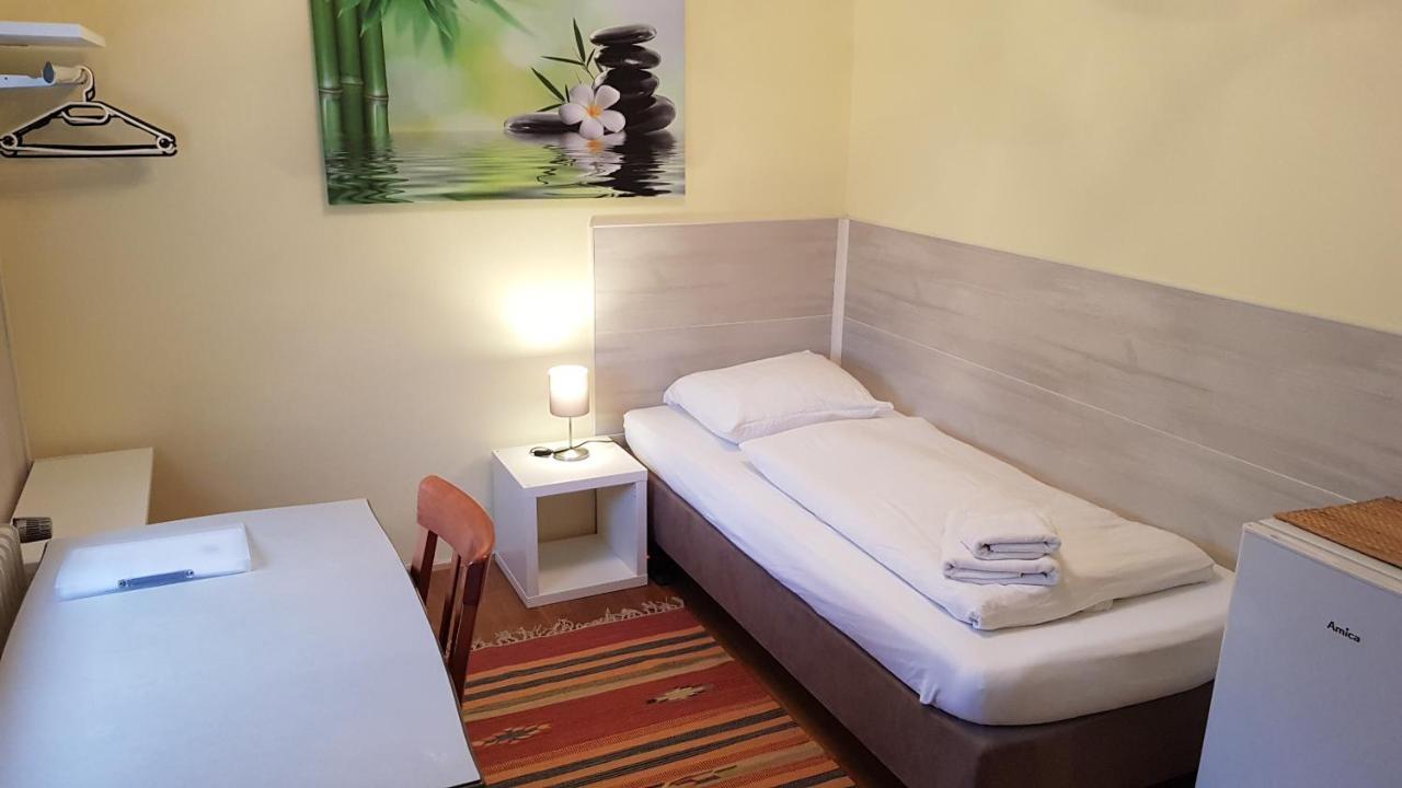 Gaestehaus Schmitt Erlangen Ngoại thất bức ảnh